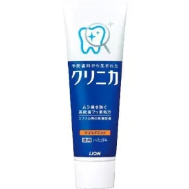 LION Clinica Toothpaste Vertical 130g